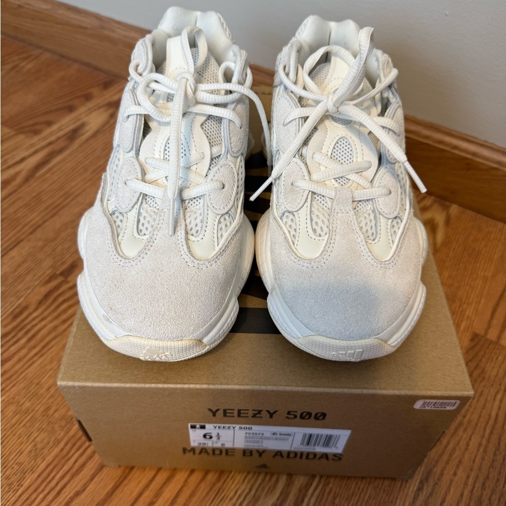 adidas Yeezy 500 Men’s Sneakers in Cream/Off-White